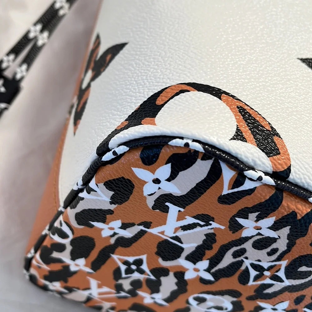 Louis Vuitton Neverfull MM Jungle Giant - Picture 8 of 16